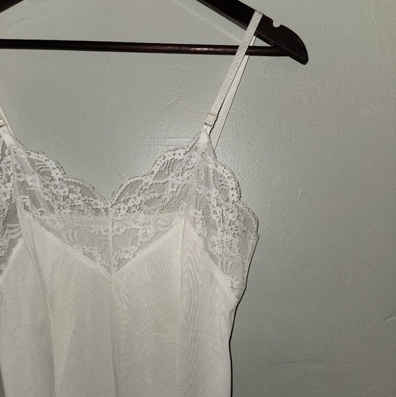 Vintage 1970s White Lace Accented Slip Dress by Wonder Maid - Picture 2 of 11